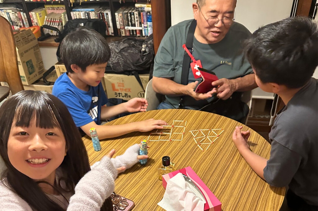 岐阜市のマハロ民間学童で楽しく過ごす小中学生